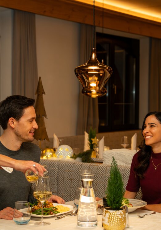 Paar im Restaurant des Hotel Tyrol am Haldensee