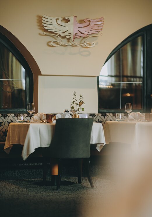 Gedeckte Tische im Restaurant Hotel Tyrol am Haldensee